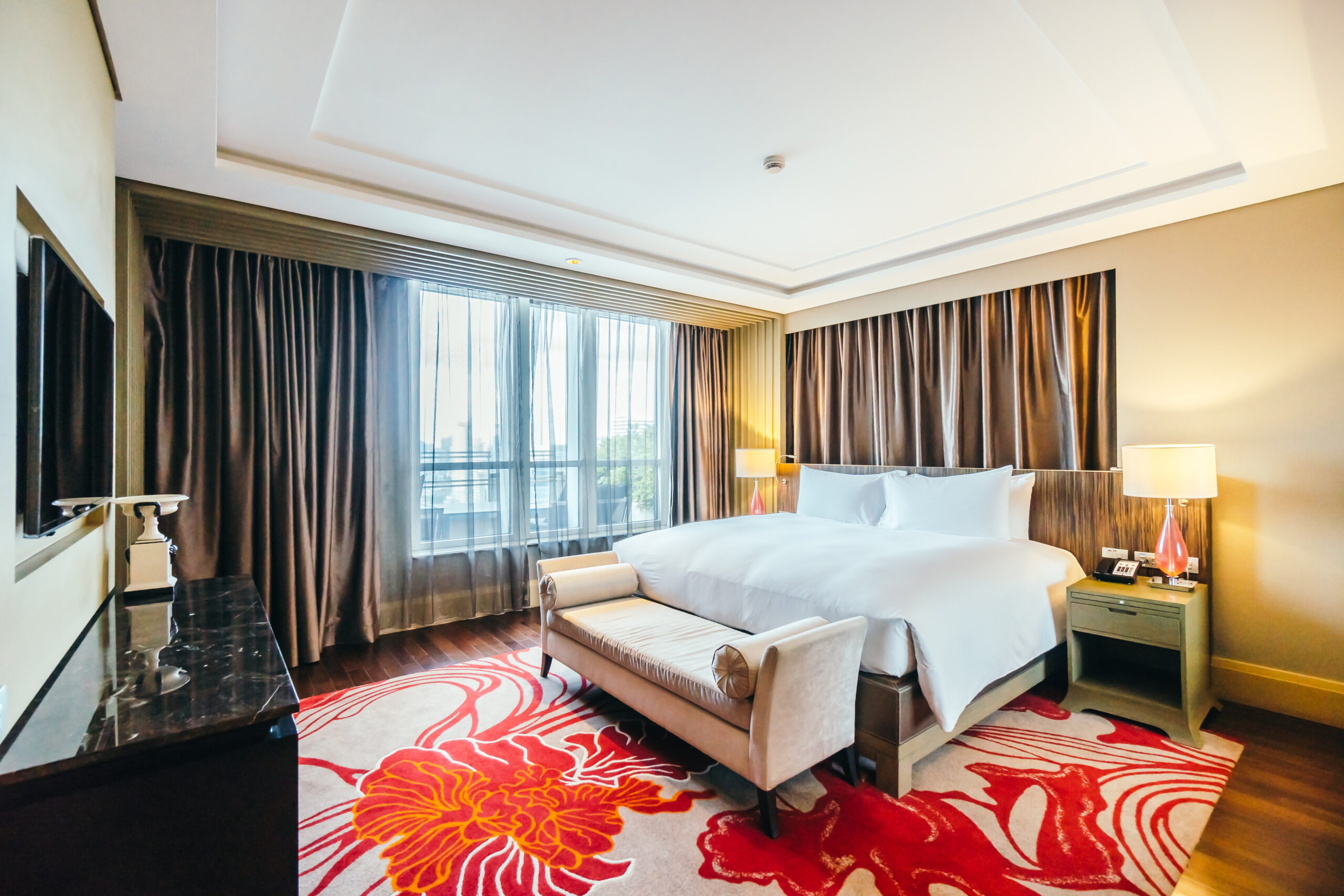 BANGKOK, THAILAND - AUGUST 12 2016: Beautiful luxury bedroom int